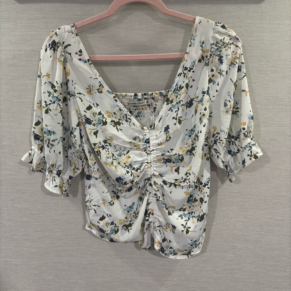 Abercrombie & Fitch Puff Sleeve Cropped Floral Top Ruched Size Medium